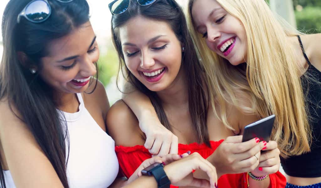 Arkadaşlık, Sesli ve Kameralı Sohbet Uygulamaları Listesi